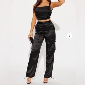Fashion Nova Black Satin Cargo Pants XS Like New
